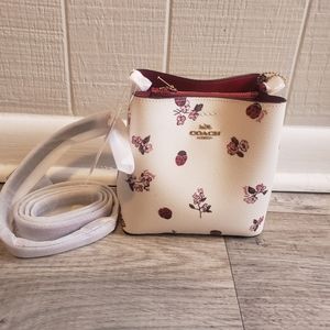 NWT Coach Mini Town Bucket Bag With Ladybug Floral Print,